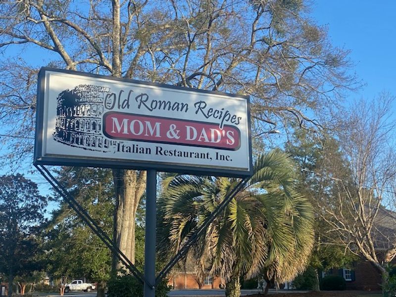 Mom & Dad's Italian Restaurant – Thomasville