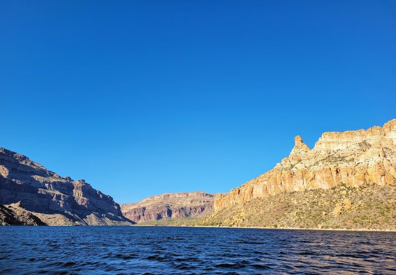 Apache Lake, Tonto National Forest, Arizona Apache Lake, Tonto National Forest, Arizona