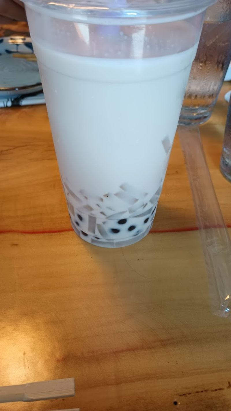 Boba, Milk Tea, and the Drinks That Complete the Meal