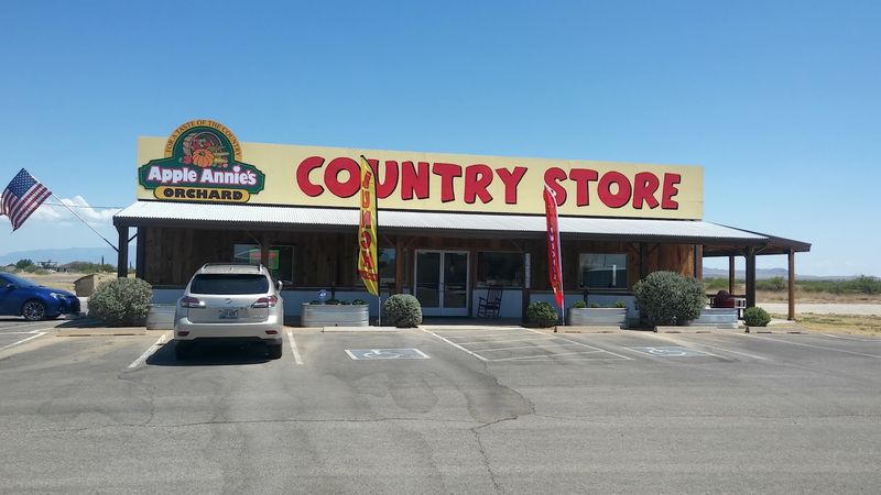 Apple Annie's Country Store, Willcox, AZ