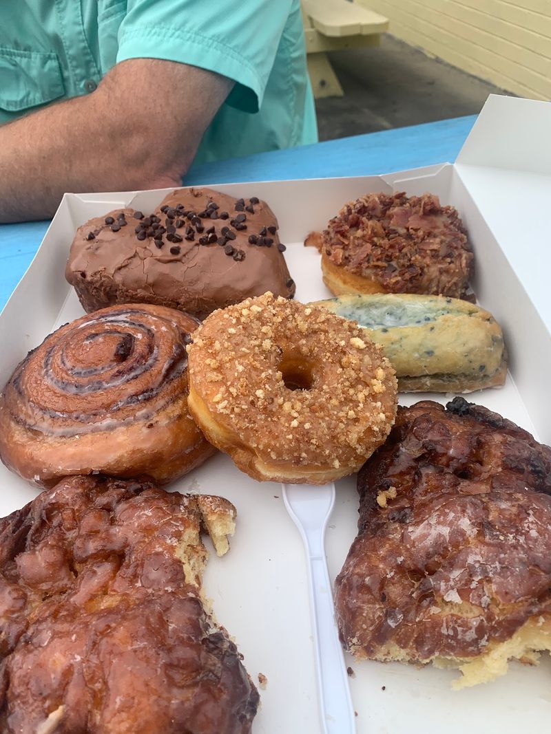 Apple Fritters That Steal The Spotlight Apple Fritters That Steal The Spotlight