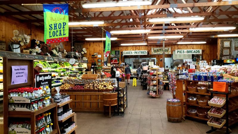 The Food Scene Goes Far Beyond Snacks