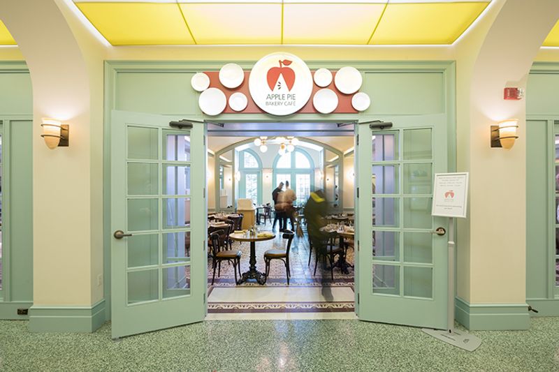 Apple Pie Bakery Cafe
