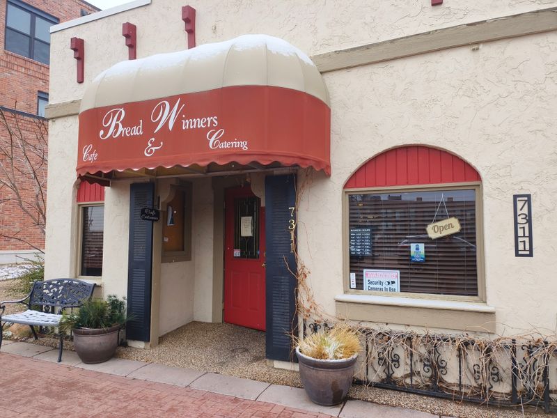 Bread Winners Café – Arvada