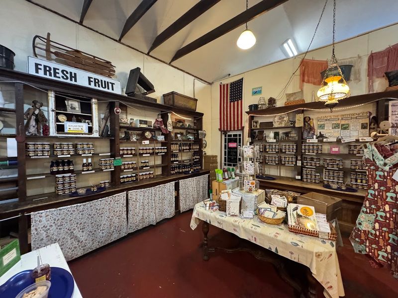 Apple Valley Country Store Apple Valley Country Store