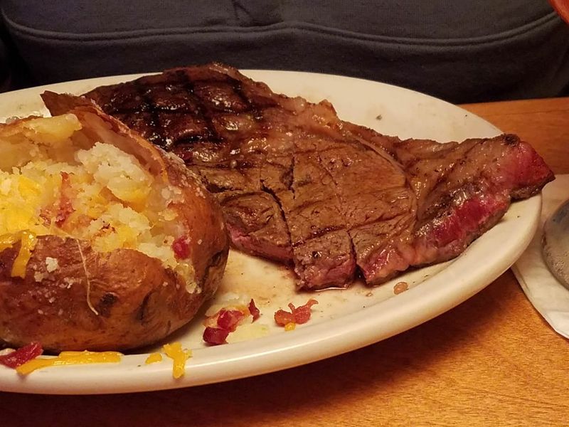 Ruby Tuesday's Ribeye Ruins Expectations