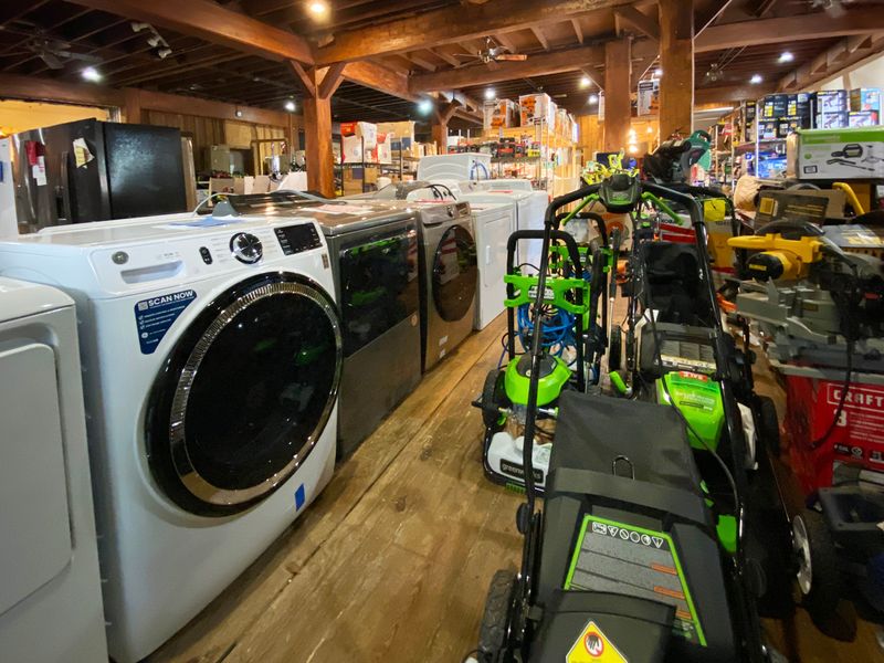 Appliances And Home Goods At Liquidation Prices Appliances And Home Goods At Liquidation Prices