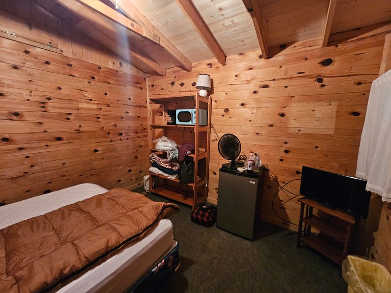 Log Cabin Resort & Campground (D&K Log Cabin Resort) – Curtis