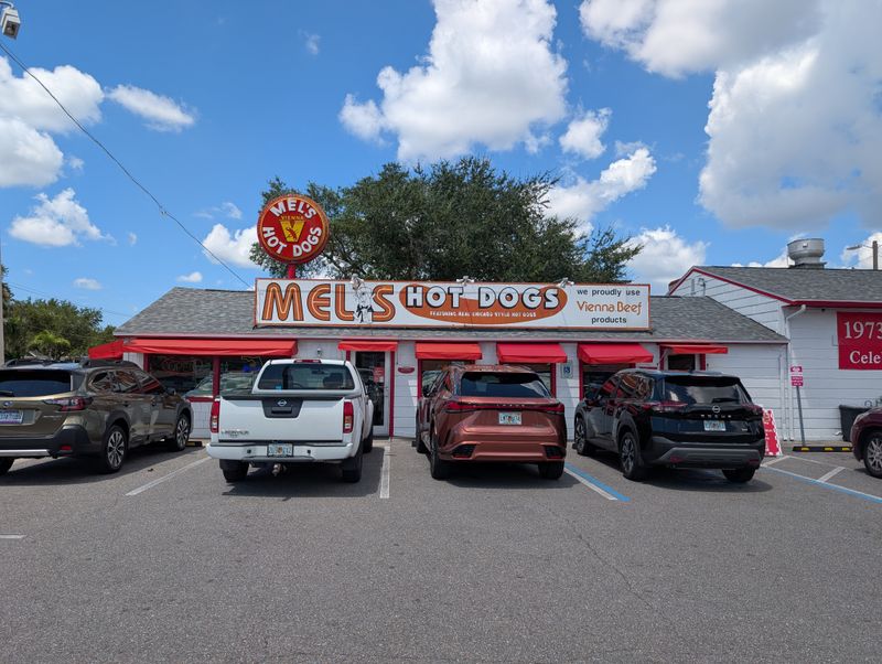 Mel's Hot Dogs — Tampa
