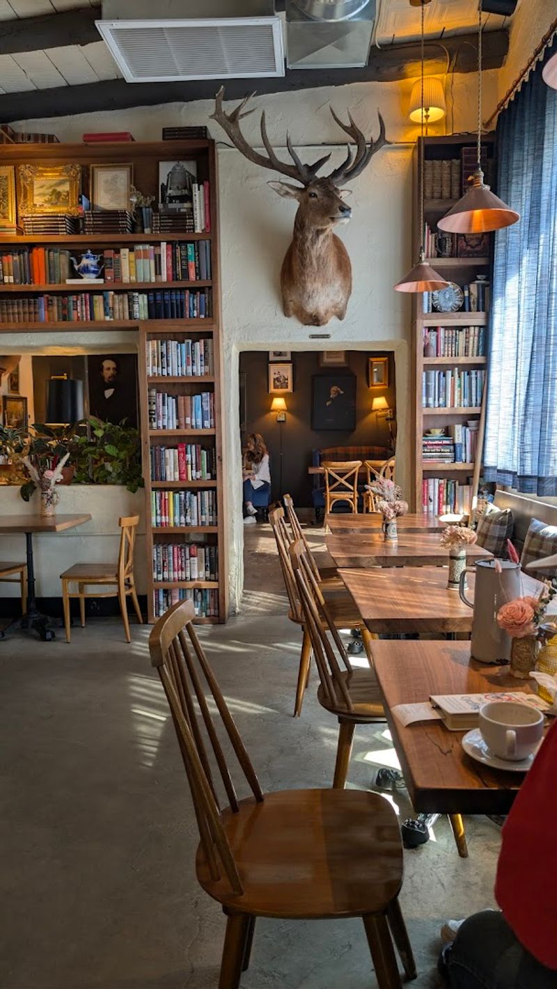 Bear & Dragon Cafe, Prescott