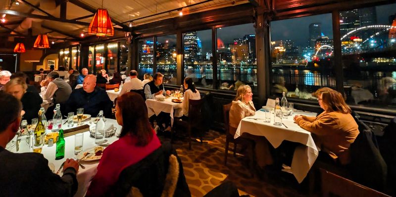 Waterfront Views That Frame Every Meal