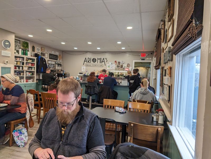 Ari & Mia's Small Town Cafe, Miamitown