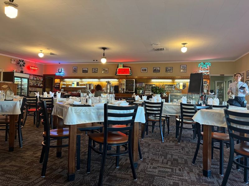 Ariston Cafe (Litchfield)