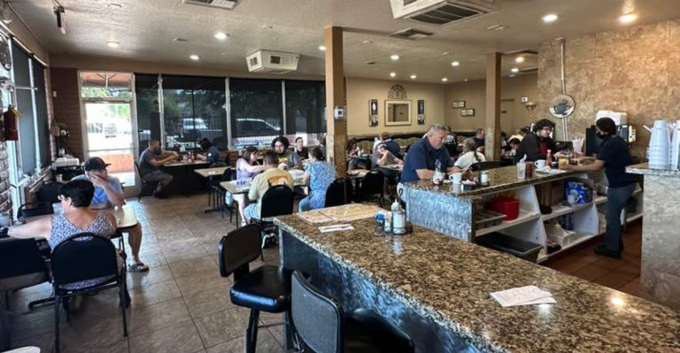 Arizona Diners Keep Coming Back For The Ribeye At This No-Frills Restaurant