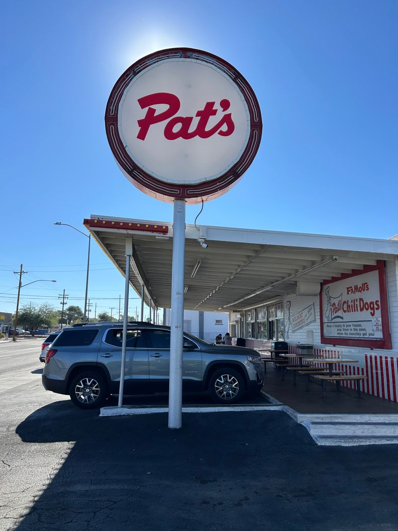 Pat's Chili Dogs (Tucson)