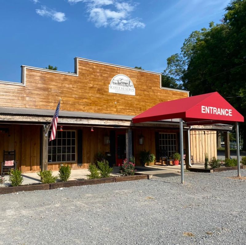 Tiny Roadside Stop Inspiring Long Distance Food Runs