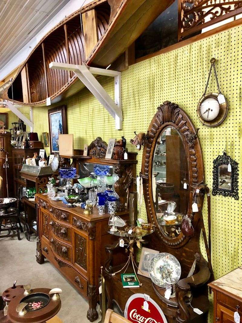 Arkansas Peddlers Antique Mall, Greenbrier