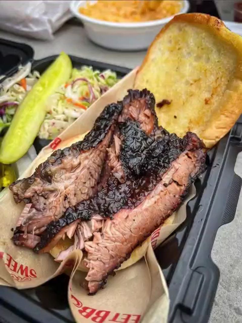 Arkins Sweet BBQ Pit