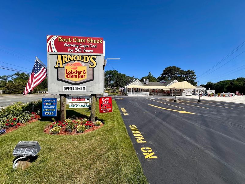 Arnold's Lobster & Clam Bar