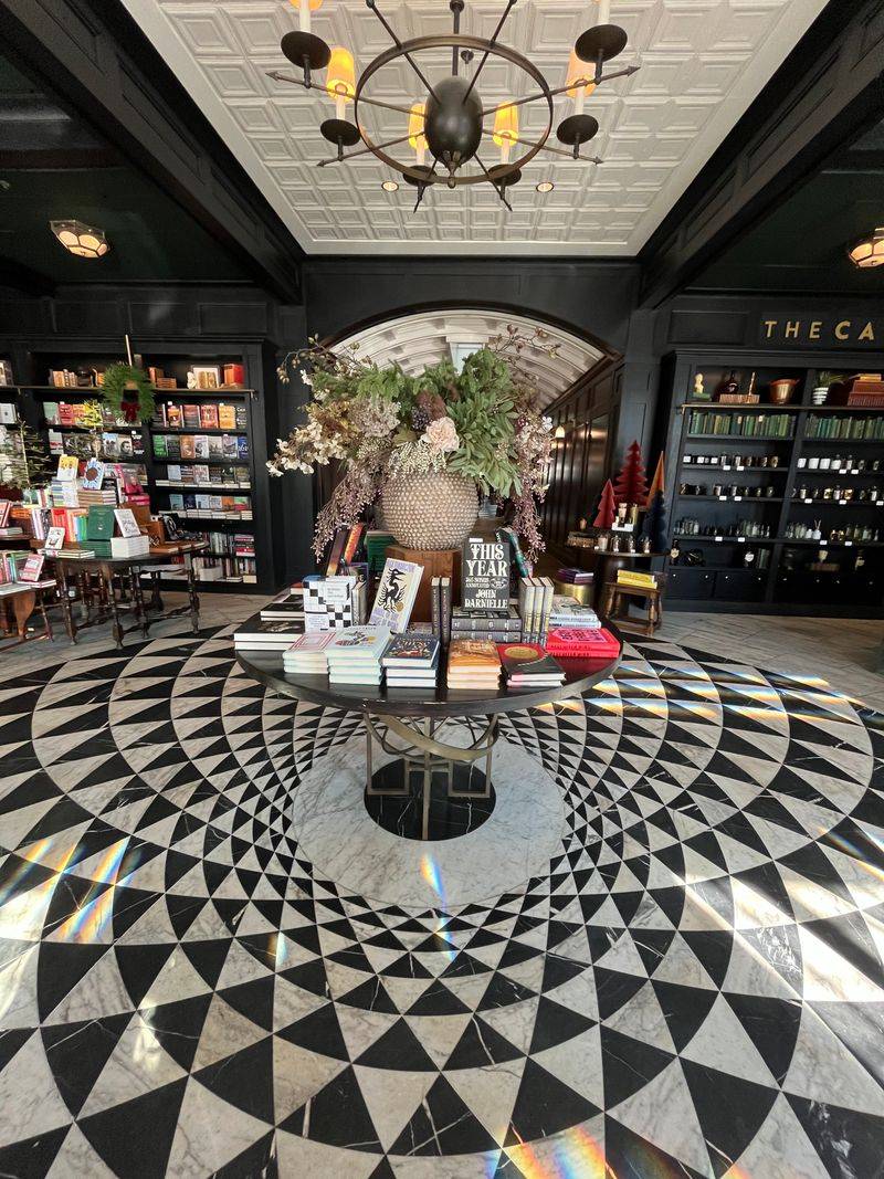 A Bookstore That Knows What You Want Before You Do