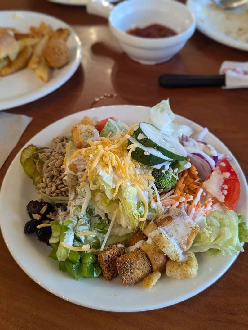 Make The Salad Bar Your Anchor