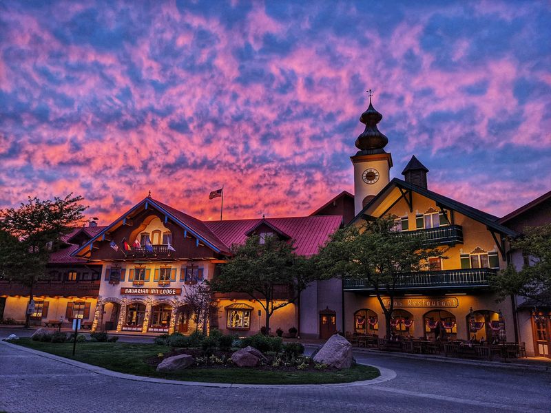 Arrive At The Right Lodge