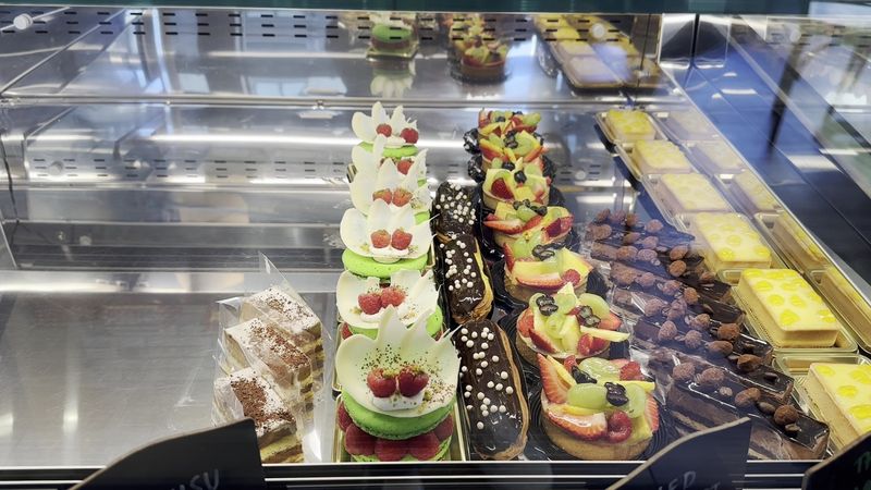 Choose Fruit That Matches The Season