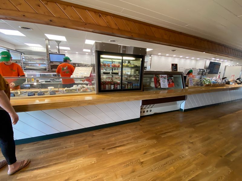 Arthur's Garden Delicatessen, Rock Island, IL