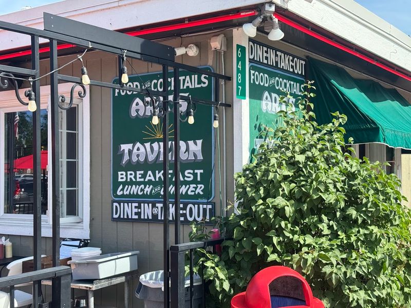 Art's Tavern