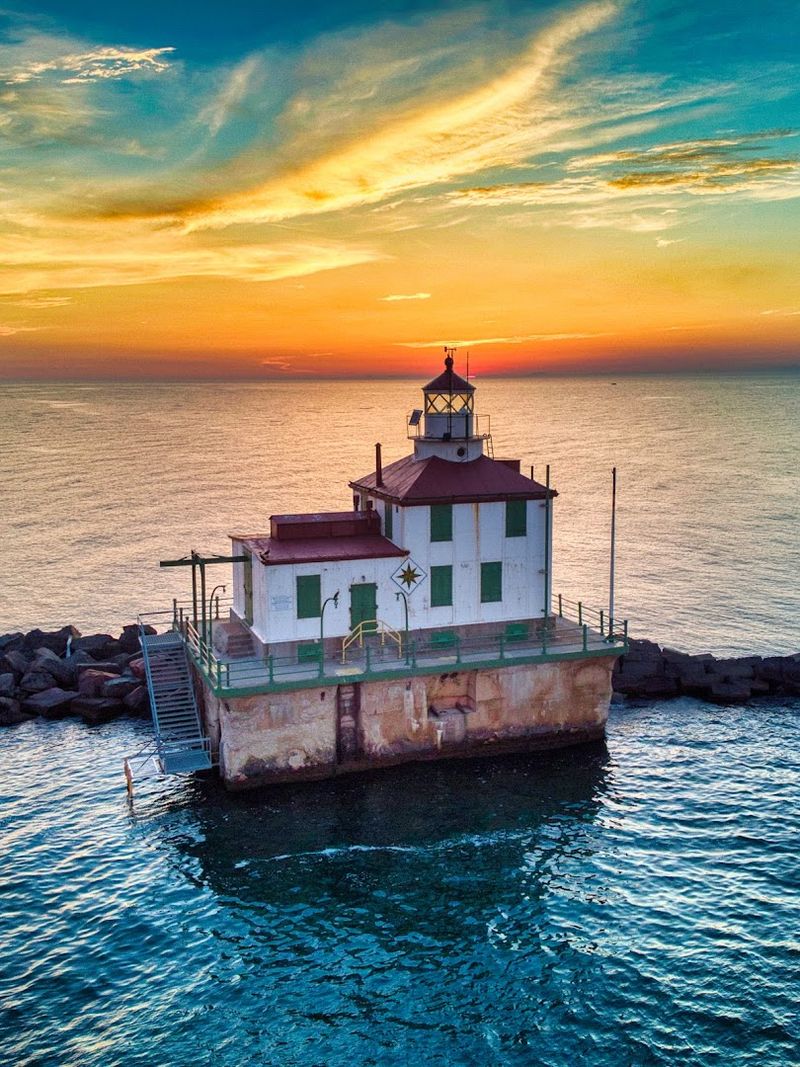Ashtabula Harbor Lighthouse, Ashtabula