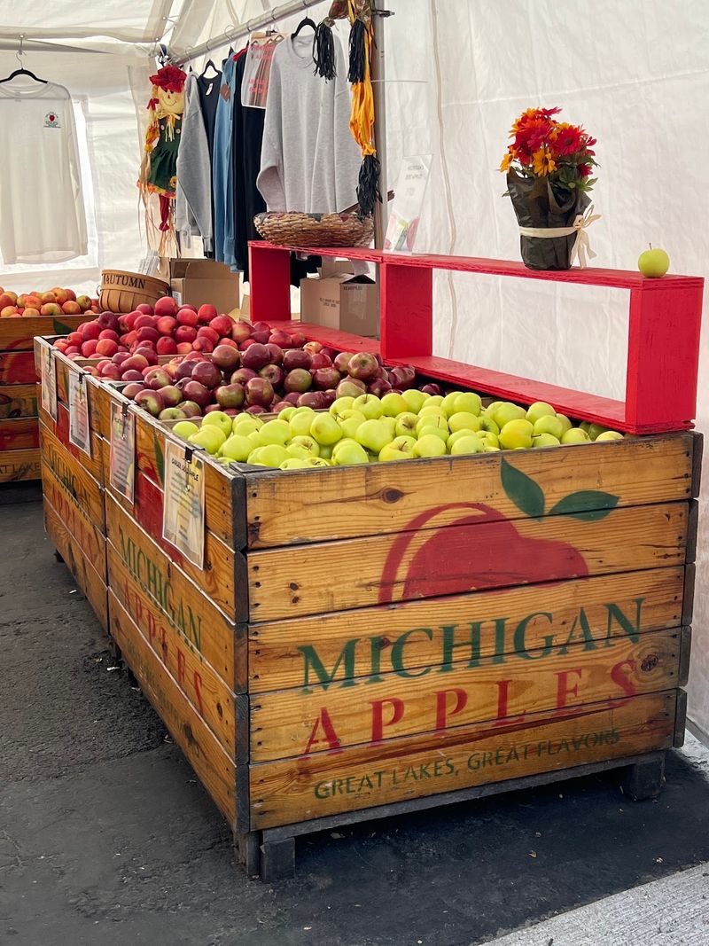 Ask Which Apples Are In Season