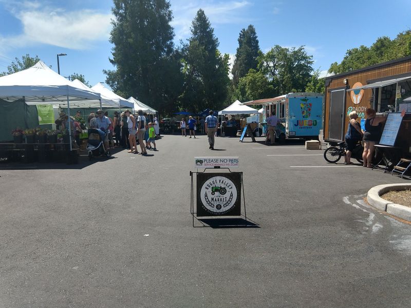 Rogue Valley Growers & Crafters Indoor Winter Market — Rogue X, 901 Rossanley Dr, Medford