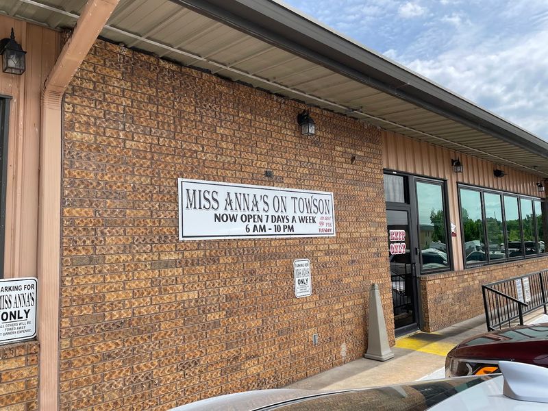 Miss Anna's On Towson