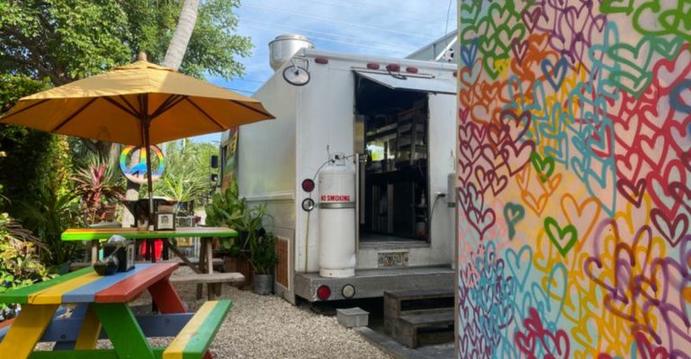 At This Florida Taco Truck, Mahi-Mahi Tacos Are So Good They Sell Out Every Night