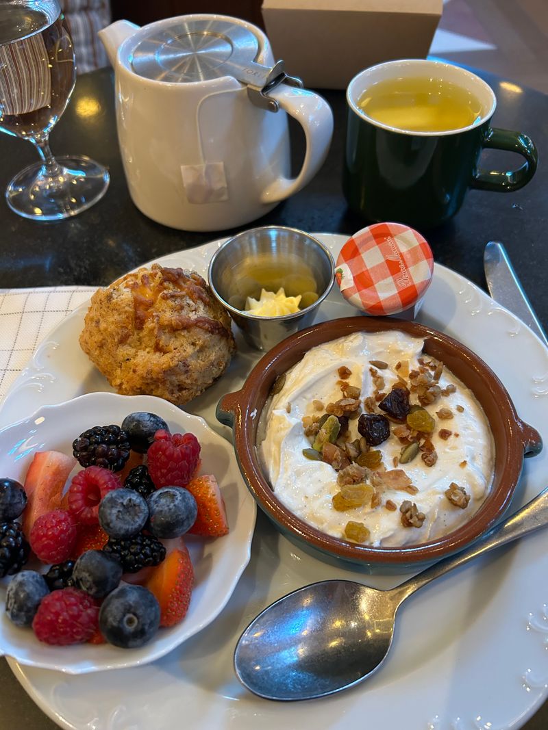 Booking Games And Golden Hours