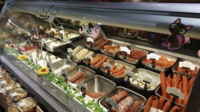 Cantoro Italian Market & Trattoria