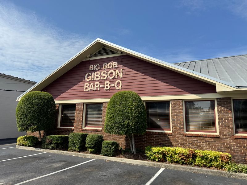 Big Bob Gibson Bar-B-Q - 1715 6th Ave SE, Decatur