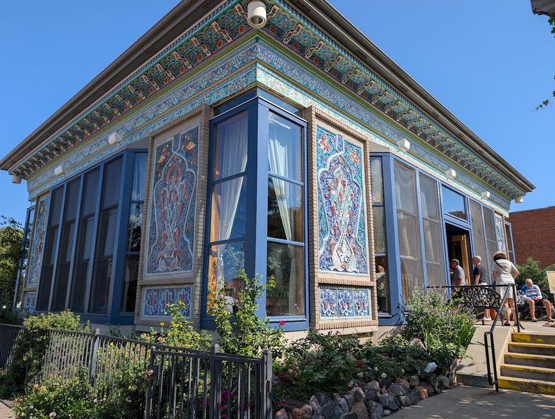 Boulder Dushanbe Teahouse