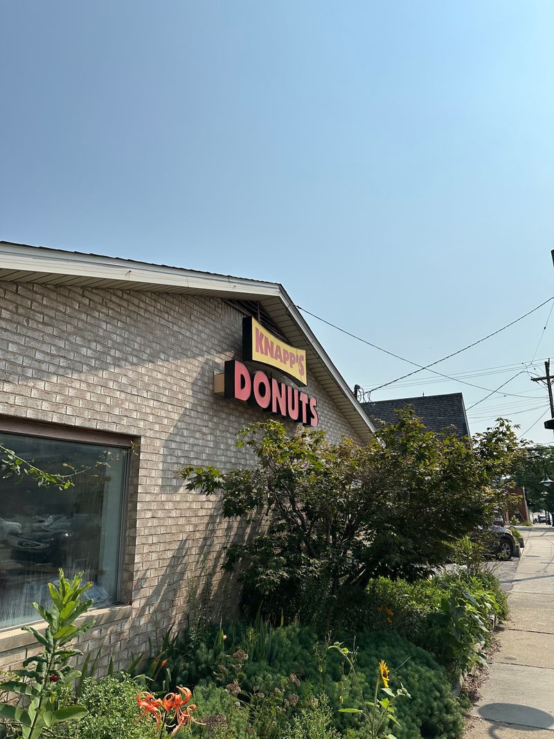 Knapp's Donut Shop — Rochester, MI