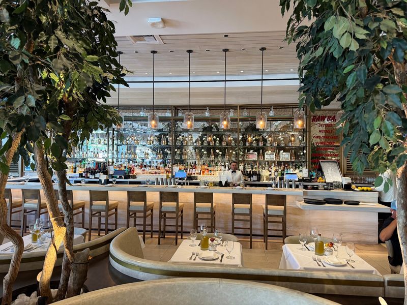 Avra Beverly Hills Avra Beverly Hills