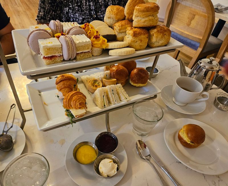 Babe's Tea Room, Golden Babe's Tea Room, Golden