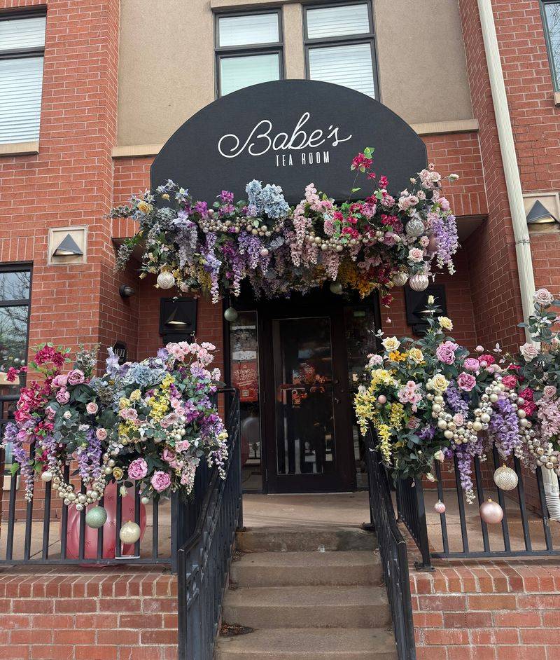 Babe's Tea Room, Golden Babe's Tea Room, Golden