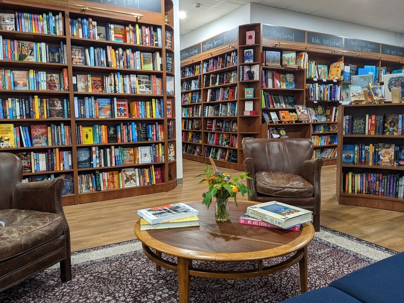 Back Cove Books, Portland Back Cove Books, Portland