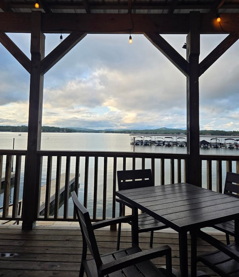 Sunset Grill on Lake Balboa, Hot Springs Village