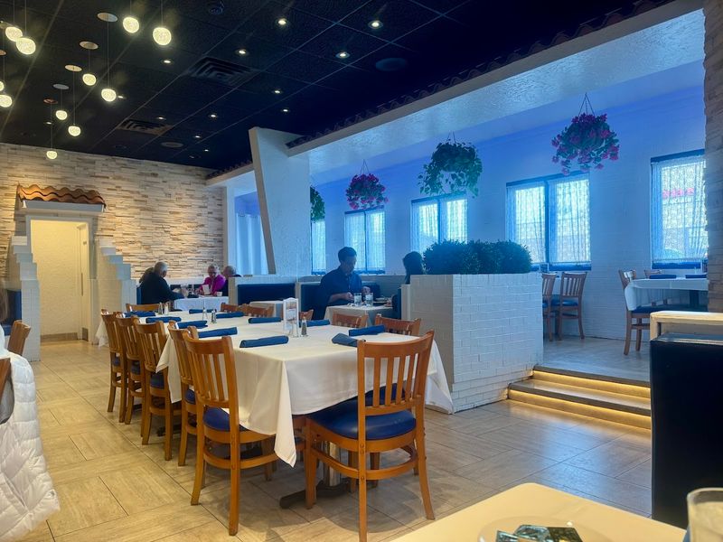 Mykonos Greek Restaurant - Niles