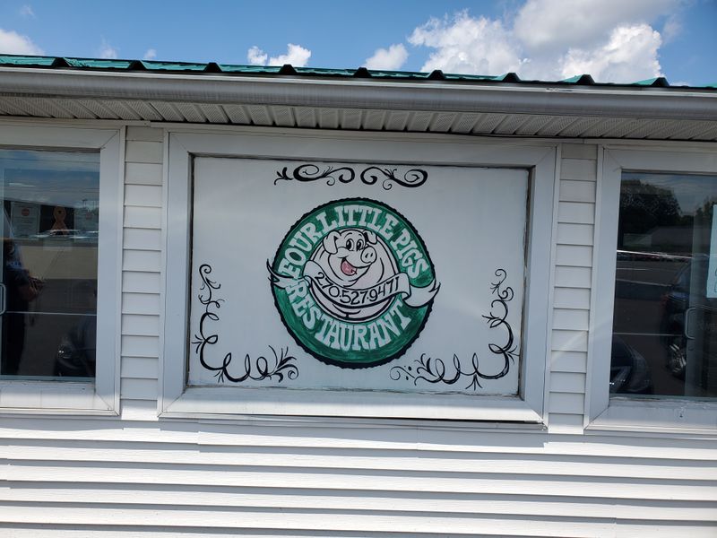 4 Little Pigs Restaurant