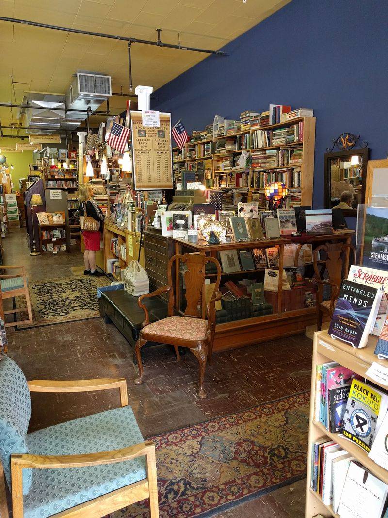Bailey's Bibliomania Bookstore, Kittitas