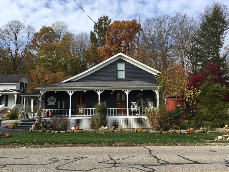 Bake Shop in Ghent, Bath Township (Near Akron)