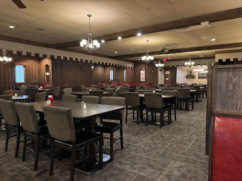 The 1970s Interior Design Stays Intact