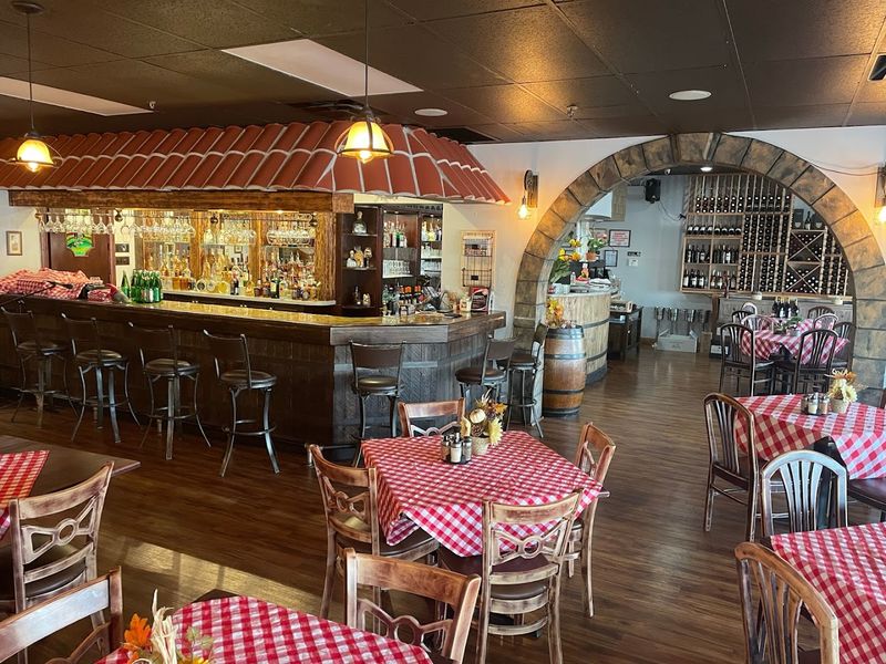 Zora Restaurant / Kafana Zora - Chicago